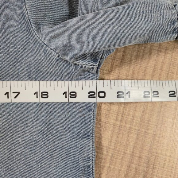 Mazik Denim Snap Front Top Women Size Small Gray Ruffle Casual Preppy Feminine - Picture 4 of 7